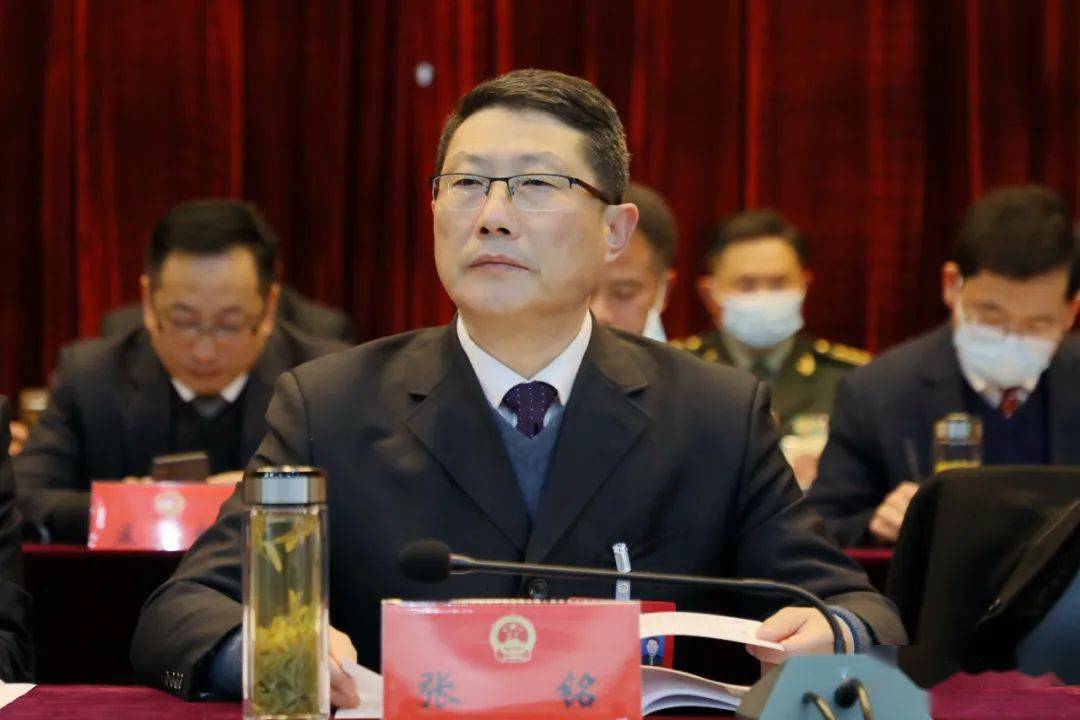 会议由区人大党组书记,主任人选傅克主持.