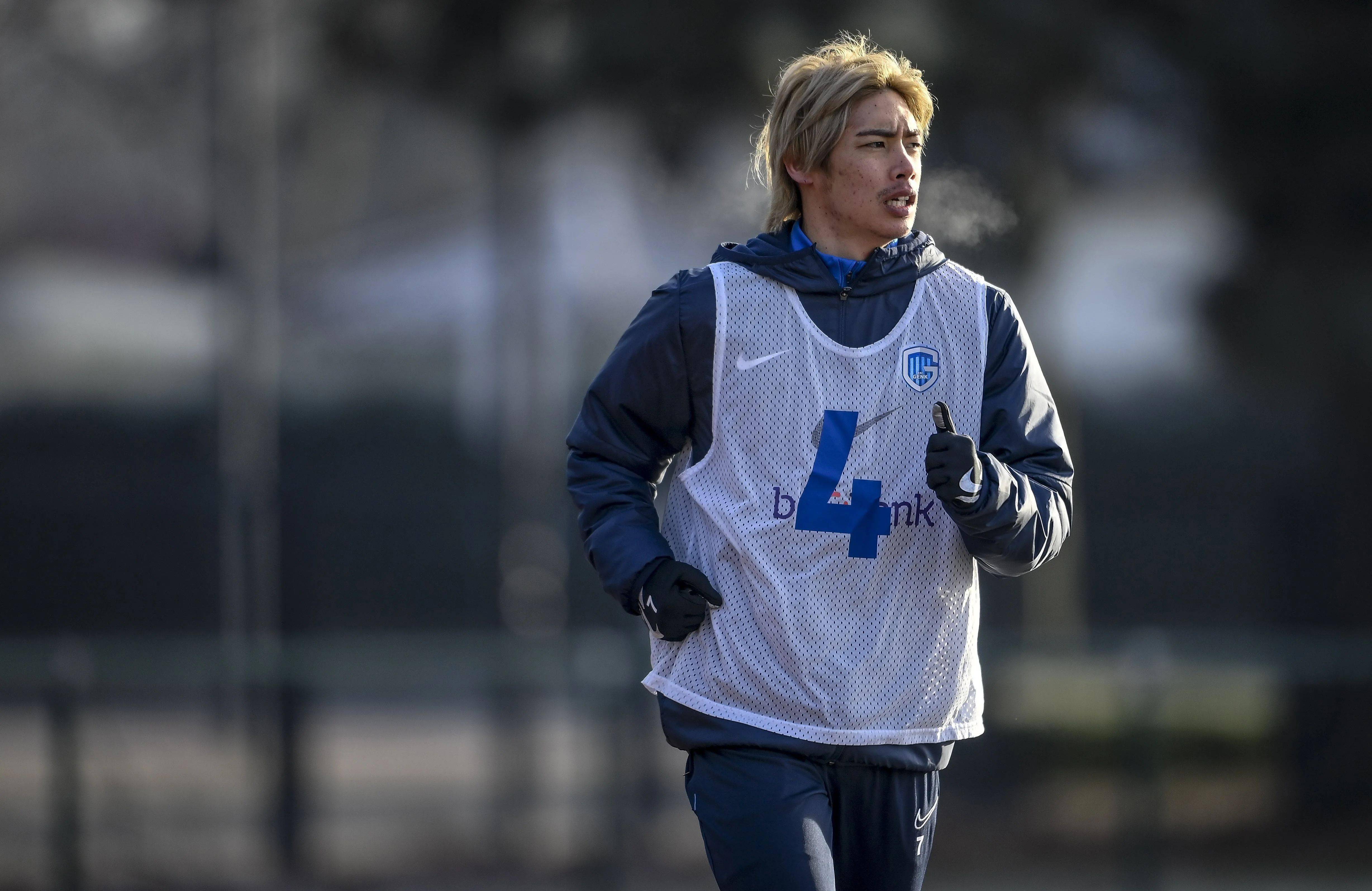 李霄鹏现在就要关注他了!_伊东_助攻_比赛