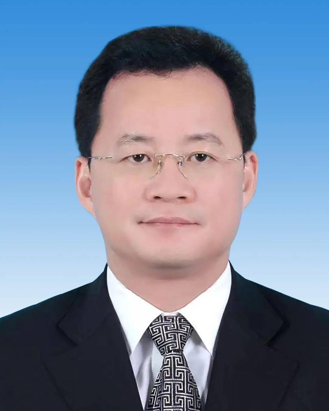 林锐熙,男,汉族,1973年7月生,大学,中共党员,当选为中山市委常委.