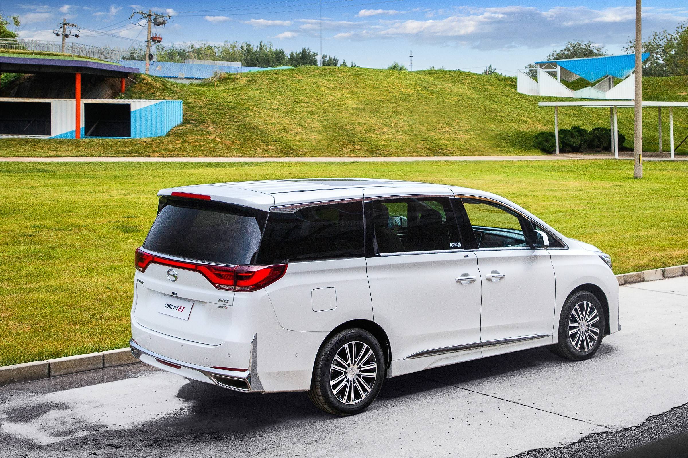 传祺m8大师旗舰版四座御享版正式上市