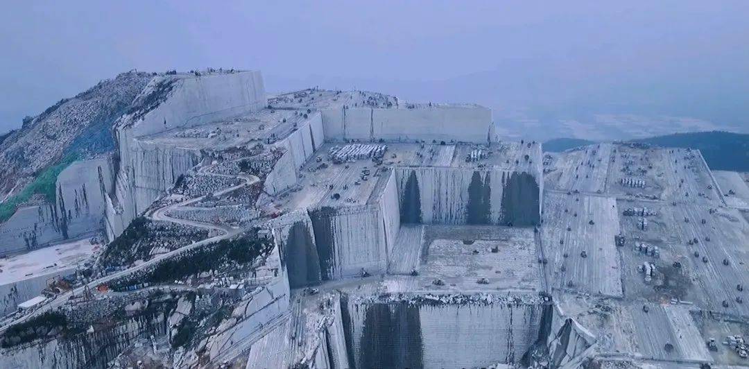 福建最大的石材礦山在哪?_開採_麻城_礦區