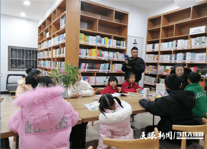 推广全民阅读金沙县图书馆开展百科知识竞赛活动
