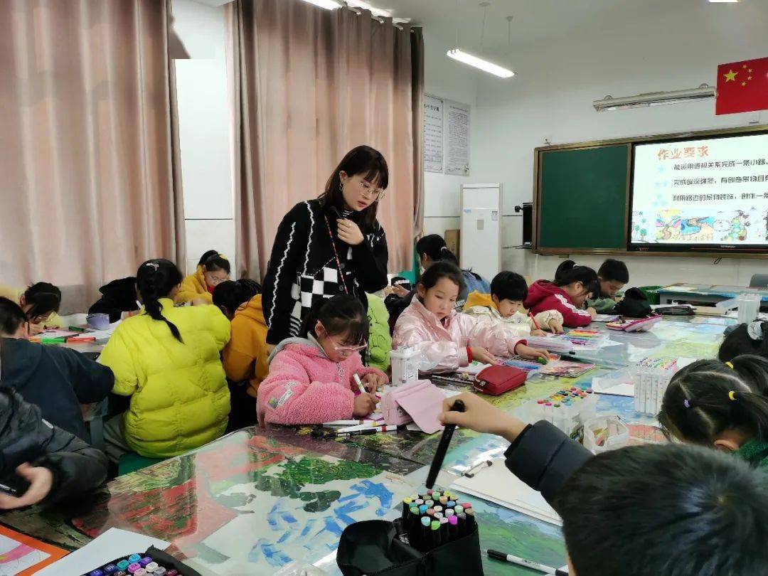 同课异构 各展风采——记2021下半年柯城区美术新教师汇报课活动_标识