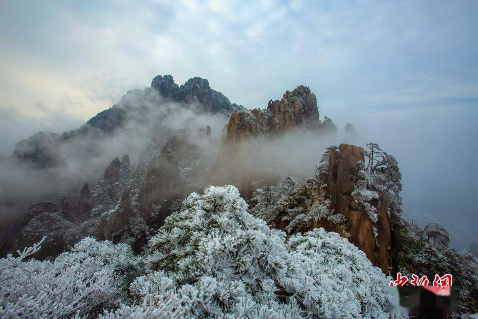 银装素裹|航拍江西三清山雪景：银装素裹宛如童话世界