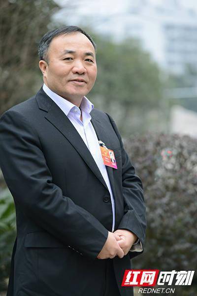 陈代富说,今天获得的这份荣誉,对我们来说,是沉甸甸的责任与压力.