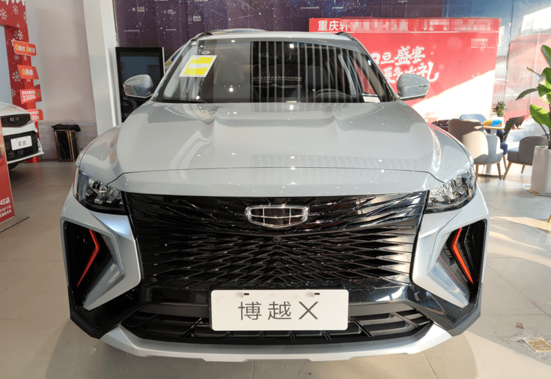 国产suv15左右排行榜_三款15万可落地的国产SUV推荐,外观霸气,内饰科技感十足