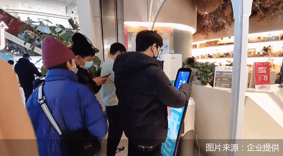 猎豹|加码数字化 西单大悦城引入商场机器人