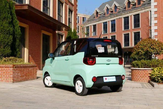 3万起售奇瑞qq冰淇淋正式上市又一款可爱小电车抢占市场