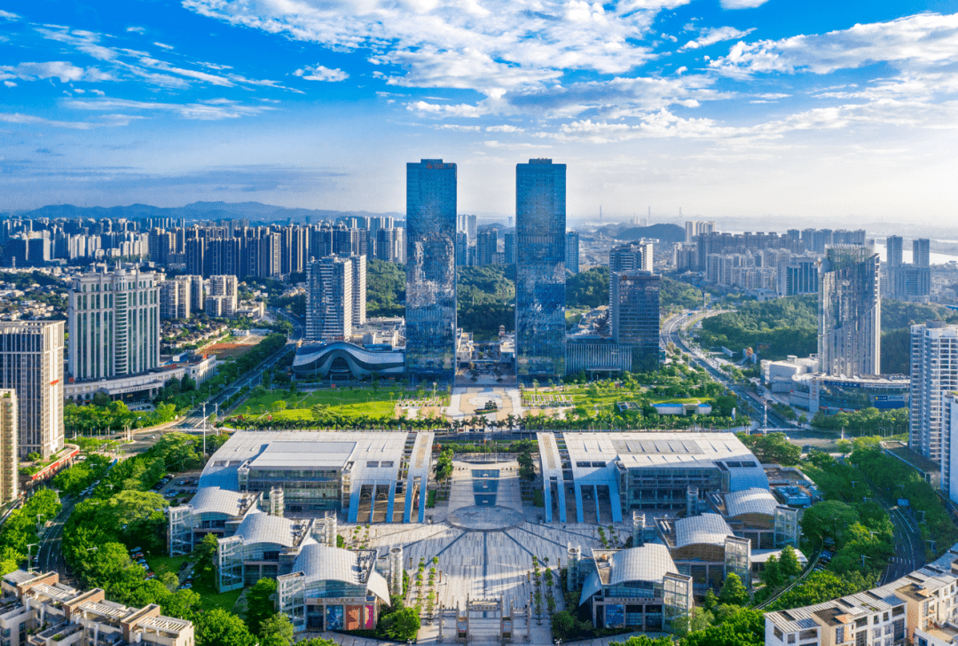 心怀国之大者感恩自强奋进蓬江区全面贯彻落实江门市第十四次党代会