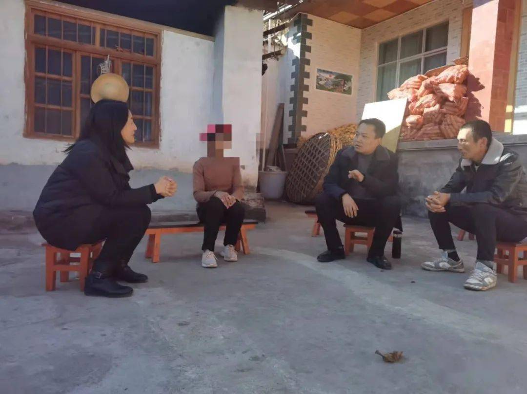 云龙县6名两癌患病妇女收到来自党和政府的关怀祝福