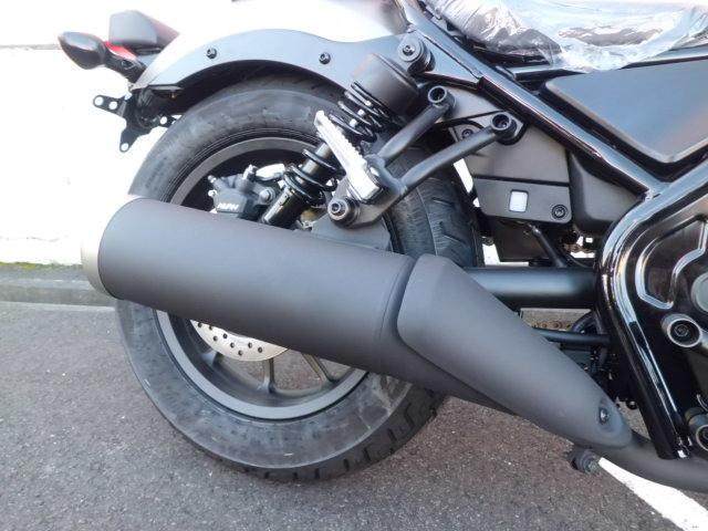 这辆250cc的本田摩托车座高只有68cm!