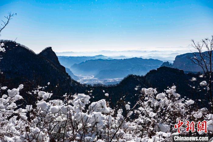 飞絮|航拍放晴后的太行山雪景美如画