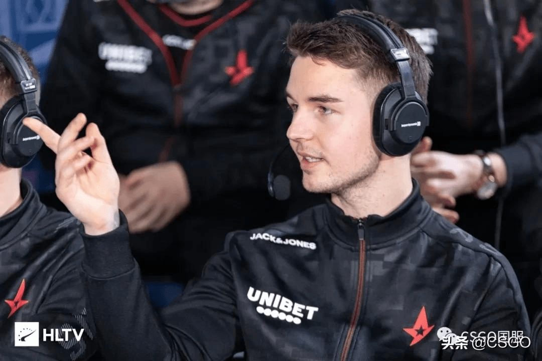 2021年度csgo赛事十大经典镜头_残局_比赛_阿汤哥