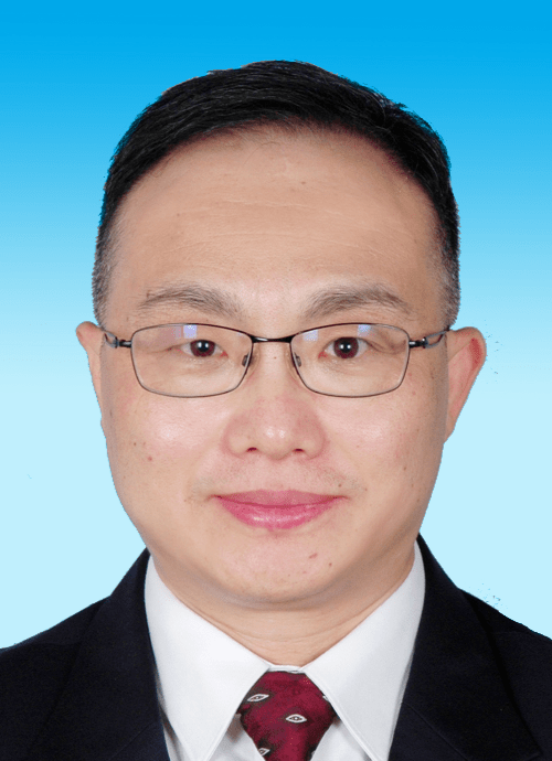 市委七届一次全会选出新班子王胜当选市委书记