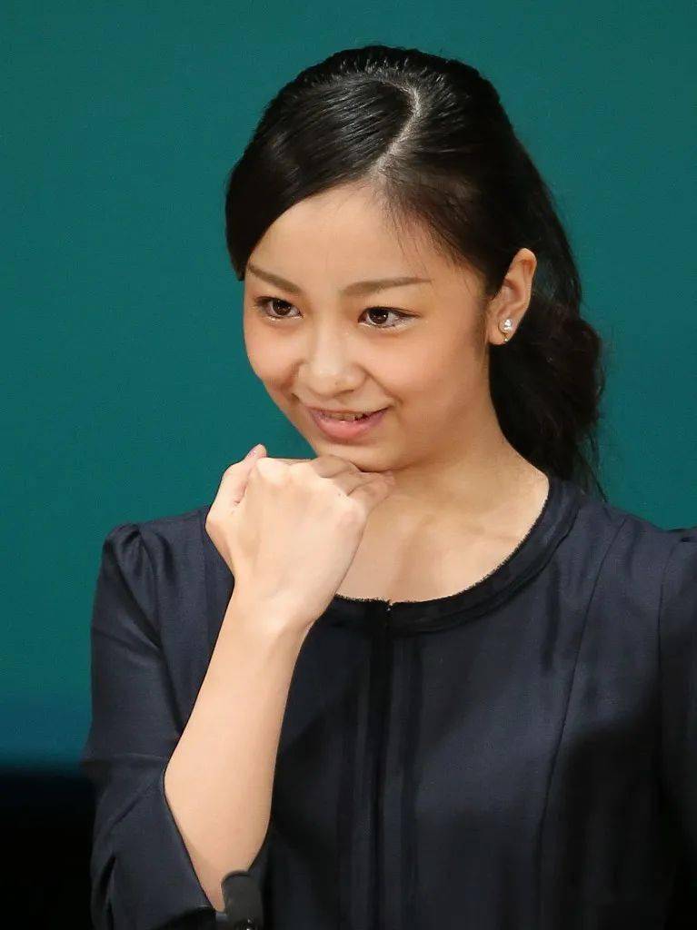 日本最美公主迎来27岁生日民众看紧她不能再嫁错人了