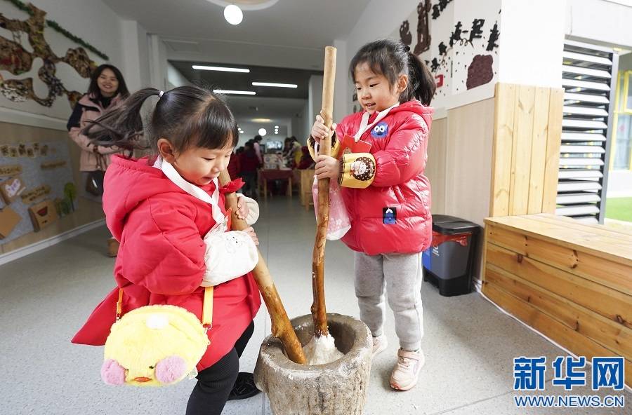 活动|江西新余：萌娃逛“庙会” 欢乐迎新年