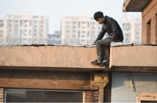 1983年,挖洞盗走10亿文物的许反帝,出狱15年,被折磨进精神病院_许瑞凤