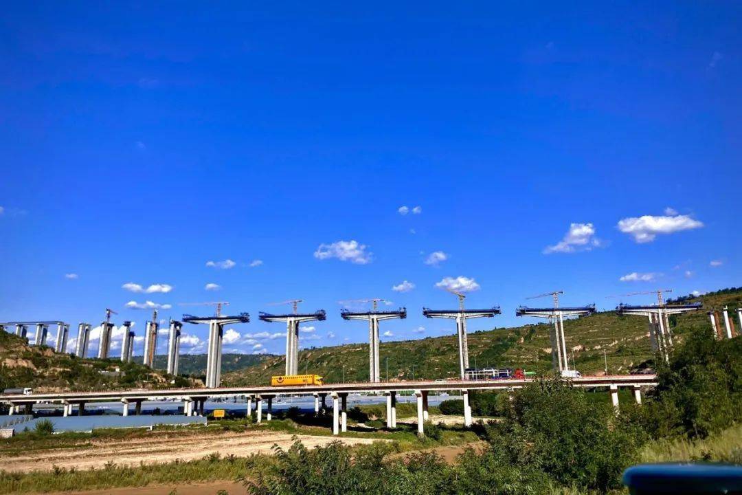 陕西旬凤高速全线开通