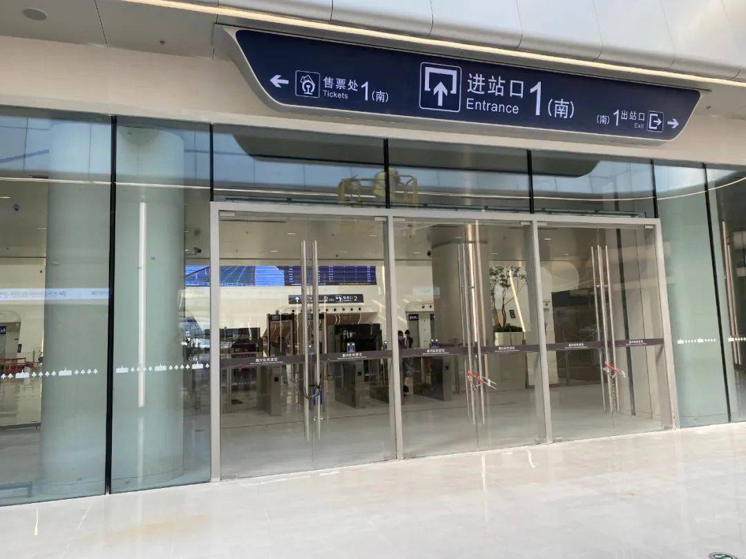 嘉兴火车站南广场今起试运营922记者为大家探路