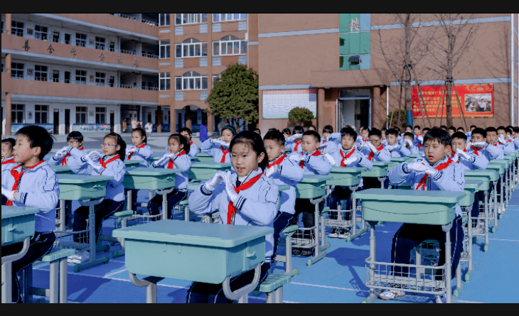 五育并举体教融合青阳县实验小学举行首届室内操比赛