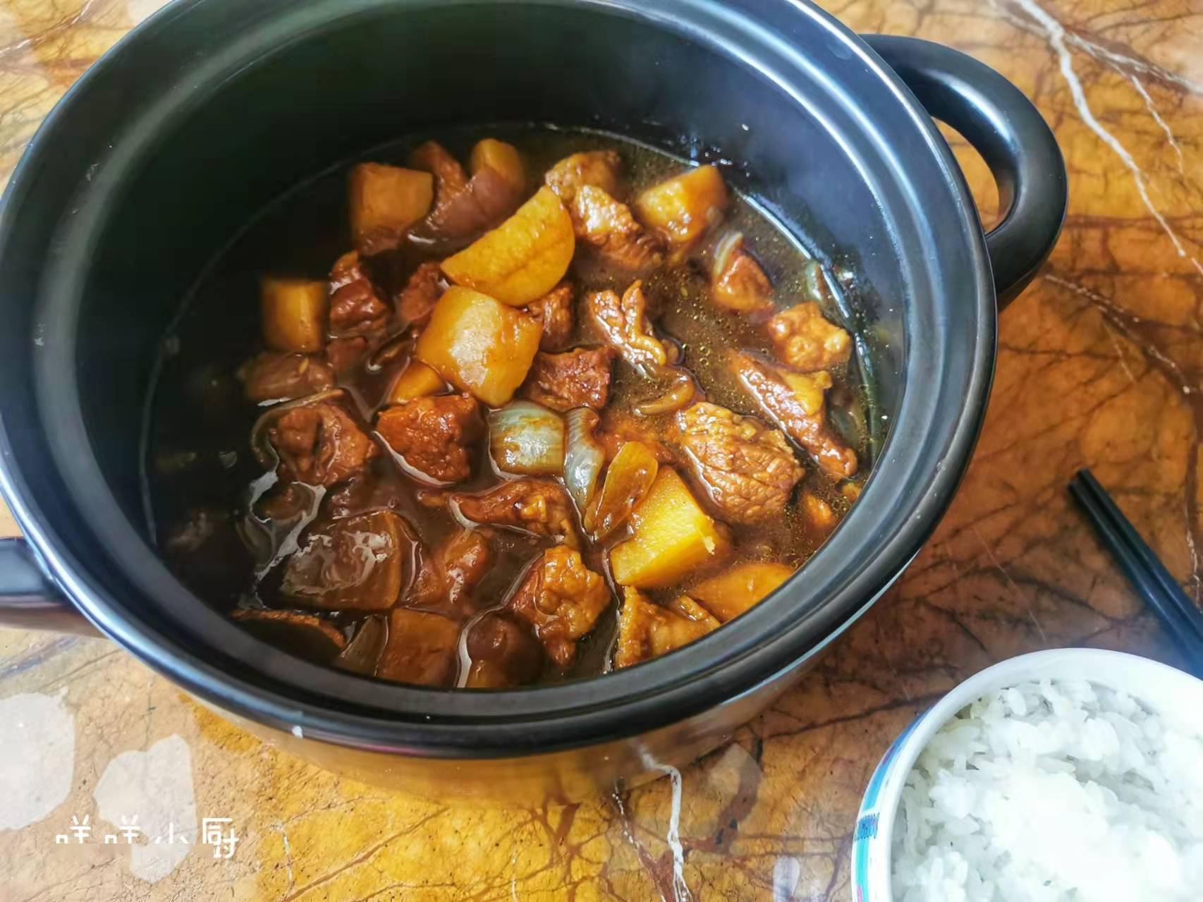 百吃不厭的土豆燉牛肉營養美味分享一個牛肉快速熟爛的小妙招