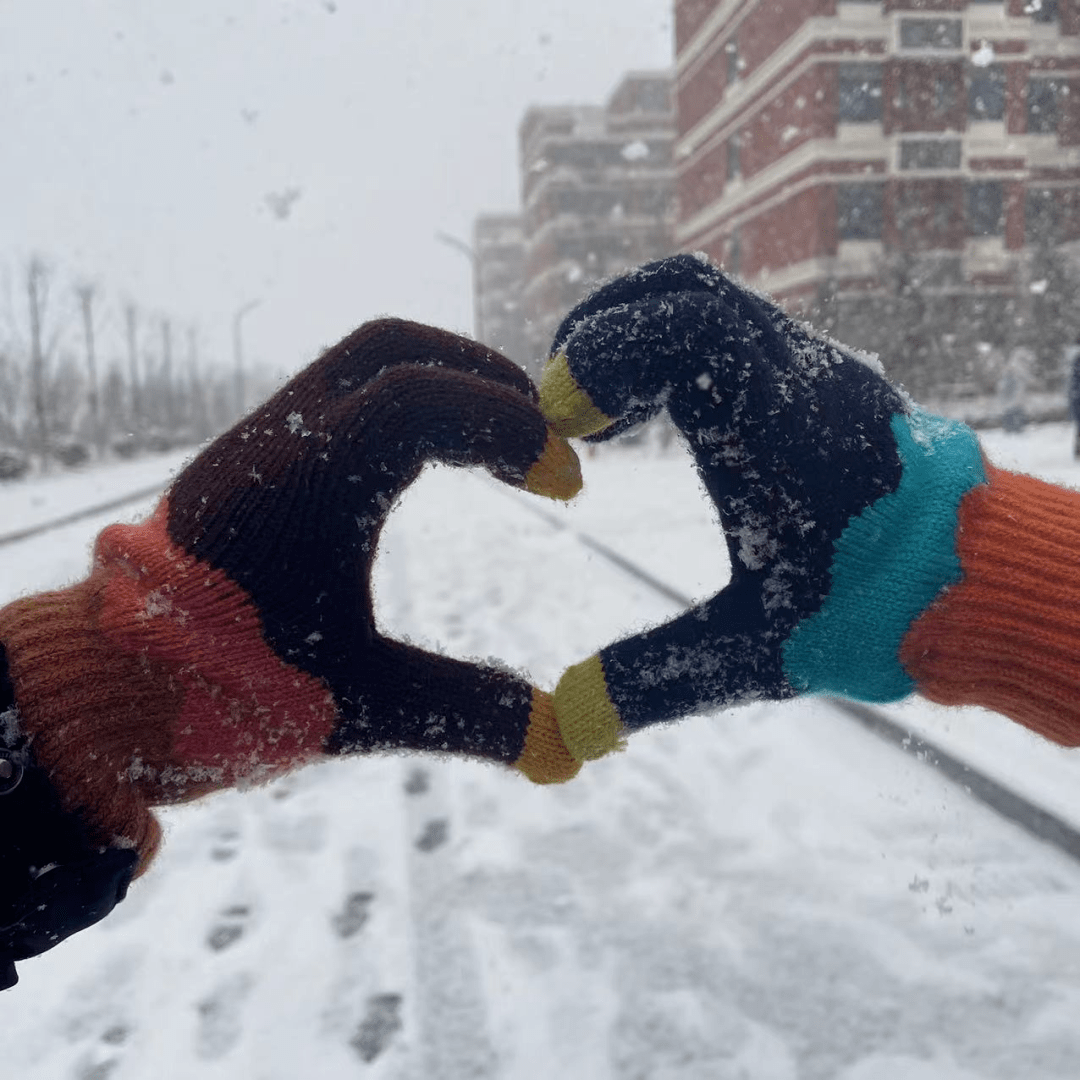 向新的星辰大海出发心中有梦 眼中有光我们继续与爱同行走过2021年的