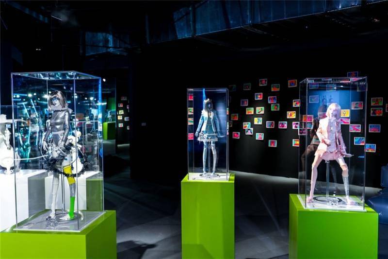 NFT数字艺术品“C位出道”！新一代赛博藏家全新上线