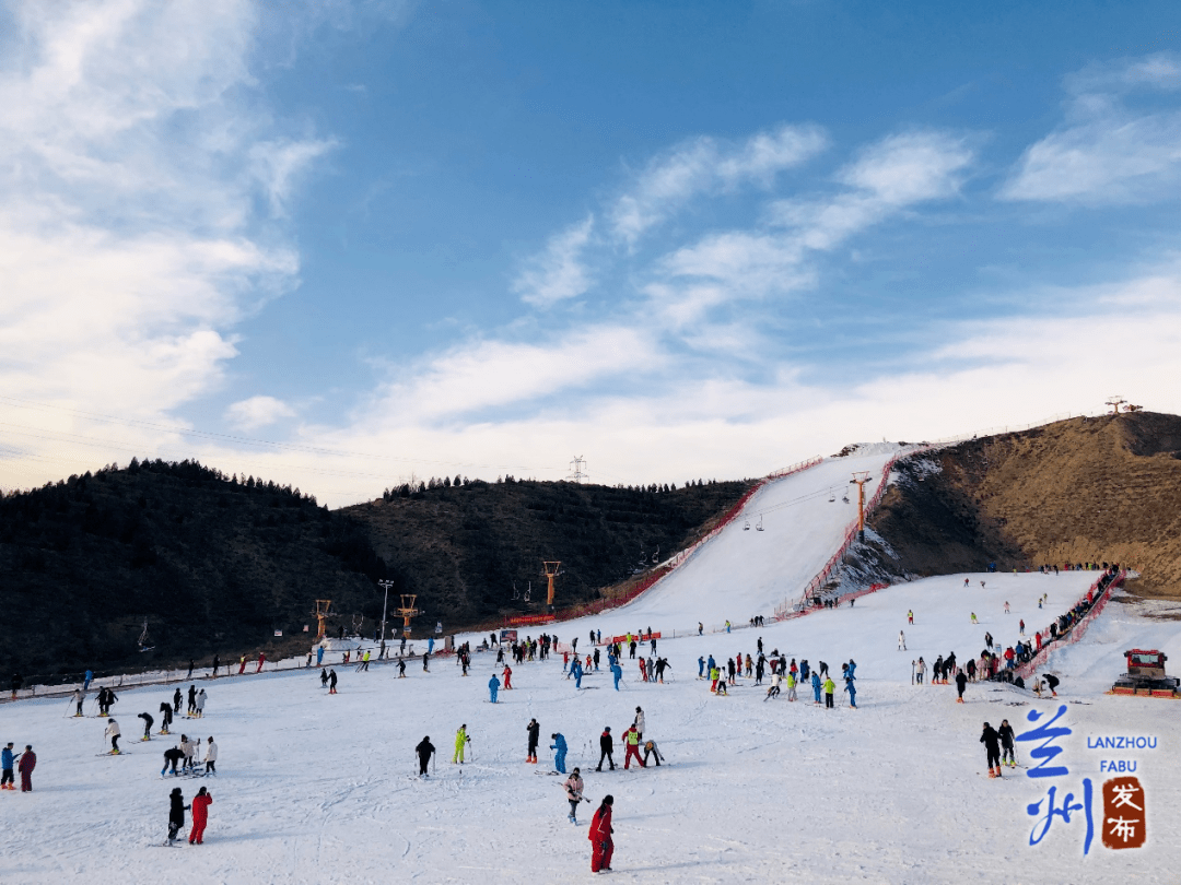 黄河公园滑雪场图片