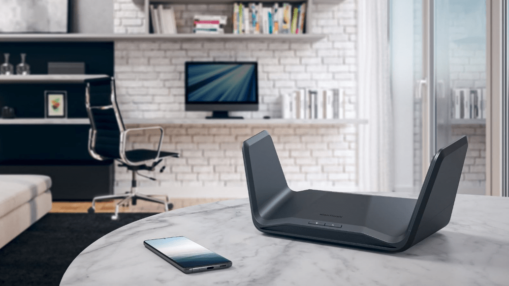 速度|网件推出Nighthawk RAXE300 WiFi 6E路由器：支持7.8Gb/s 网速