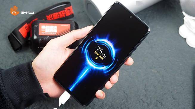 散热|Redmi K50首款大作2月发布：挑战最冷骁龙8+120W秒充Pro