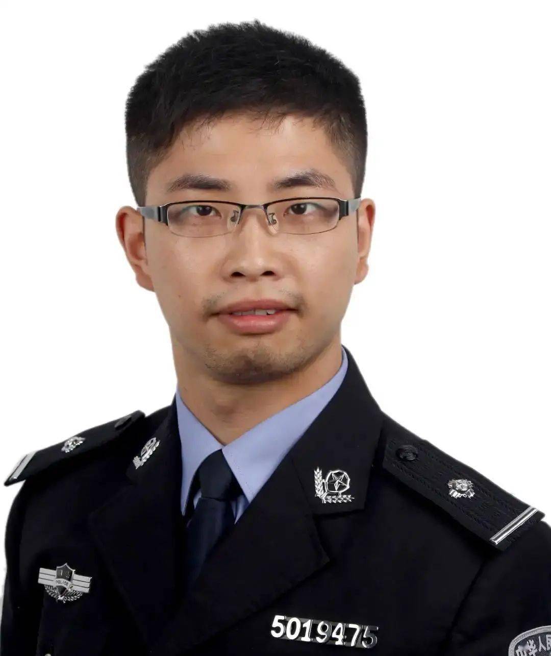 三合监狱组织观看爱国主义电影《跨过鸭绿江》_先辈_建设_刘岱