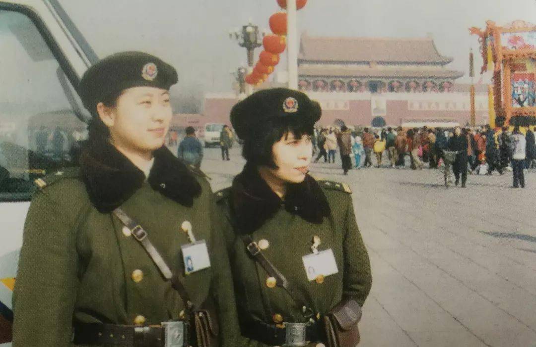 1990年的警服图片图片