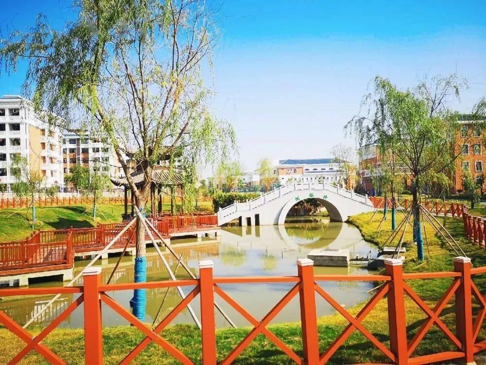 霍邱县第一中学八十五周年校庆