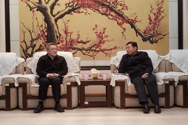 胡道银与周森锋座谈期团省委引领带动