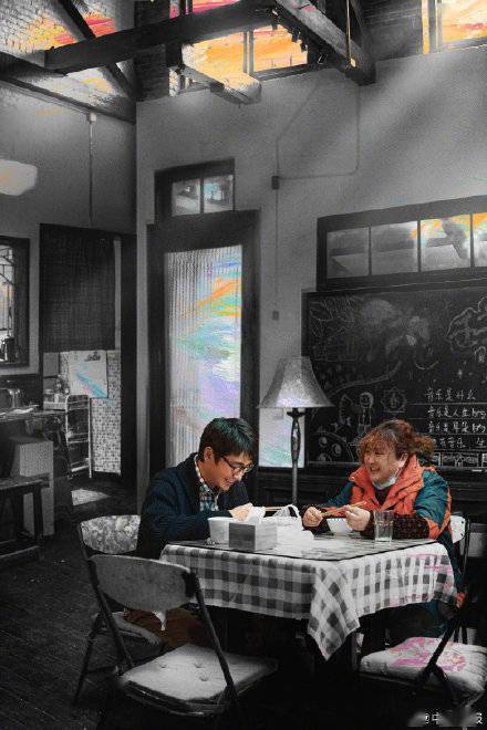 电影|贾玲谈片场即兴表演:结账动作必须得完成!