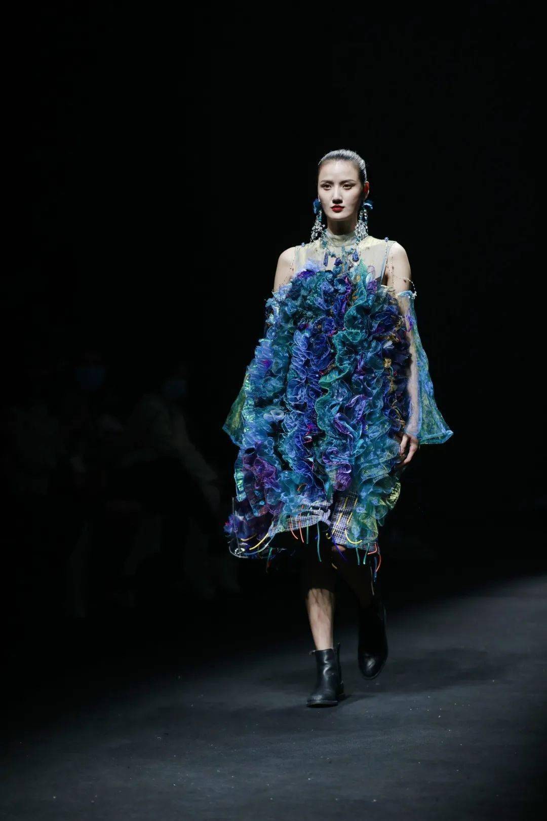 创意设计再造面料时尚设计大赛新生力量燃起面料二次生机