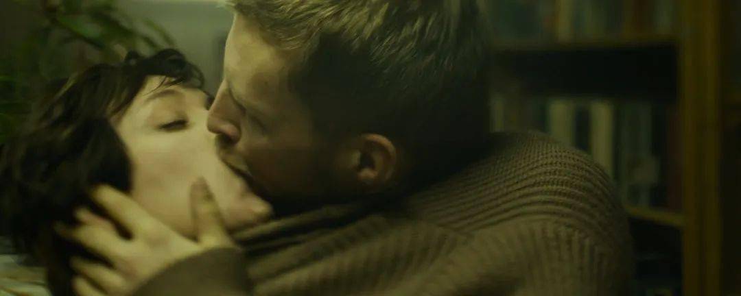 俄国|被封杀两次，刚解禁又拍出神片，牛X！