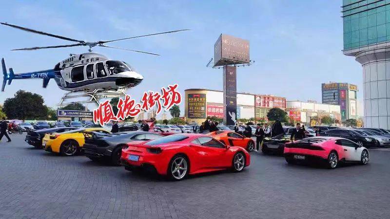 "硬颈"新娘戴满黄金,现场画面壮观!