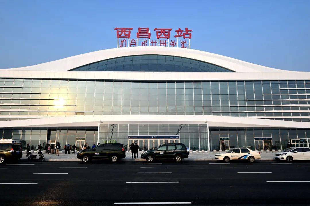 有调整成昆铁路部分旅客列车途经车站调整至西昌西站德昌西站