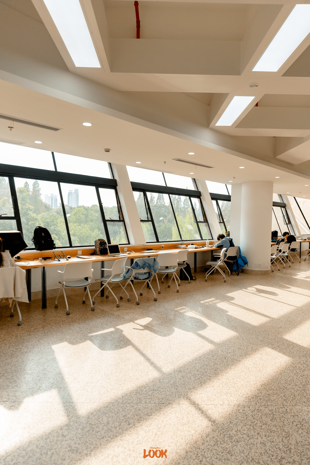look上海交通大学也叫上海脚痛大学