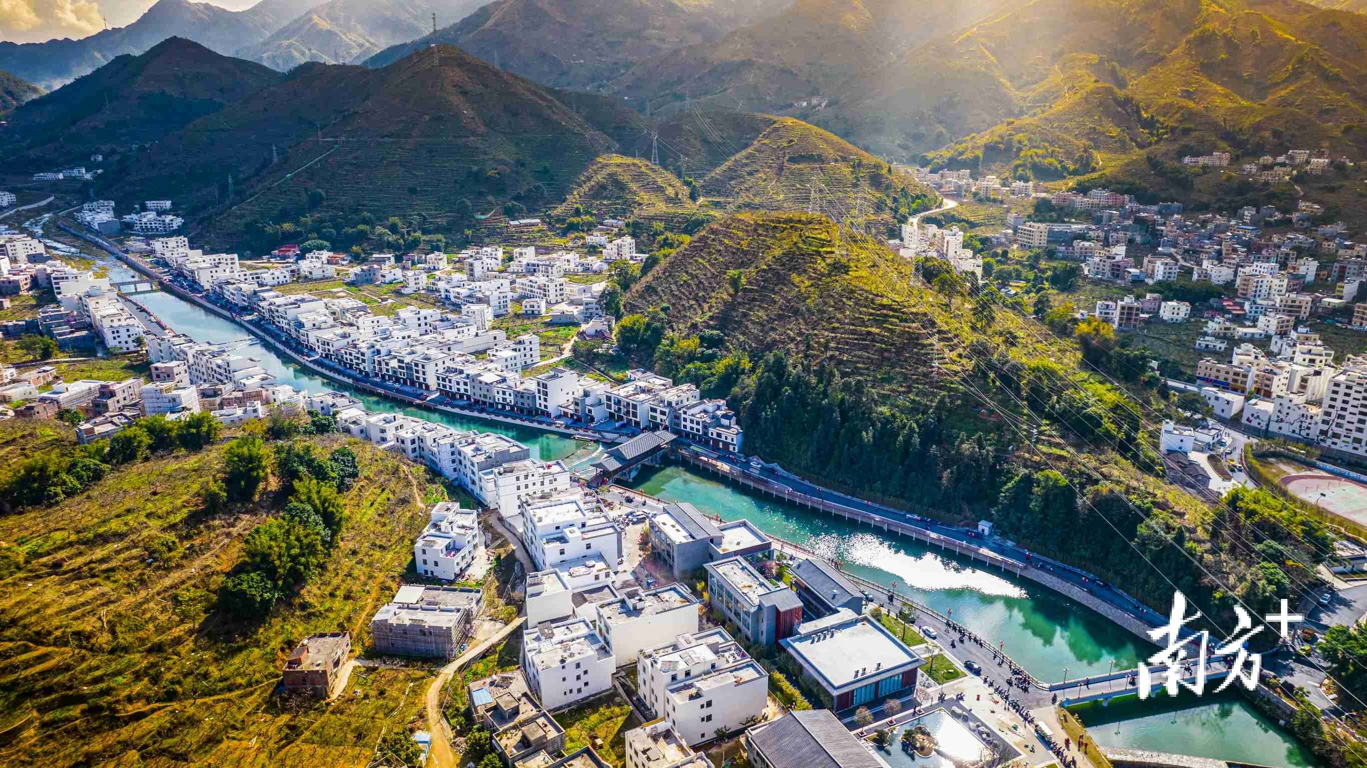 信宜双合村景区图片