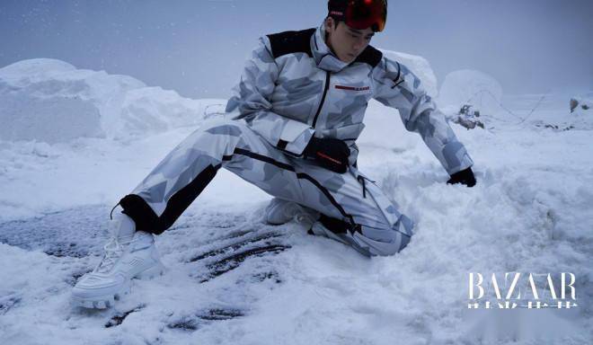 网讯 飞越冰雪！李易峰置身冰雪国度 感受不一样的魅力