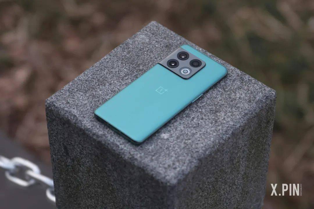 托尼|4699元起的一加10 Pro，开始研究起了游戏体验。。。