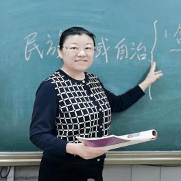 郑丽萍即日起,将对吉林省首届"中小学校思想政治理论课教师年度影响力