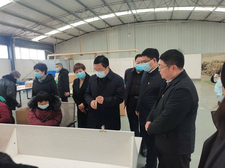 洛阳市委常委市委秘书长王军带队到董王庄乡调研乡村振兴工作