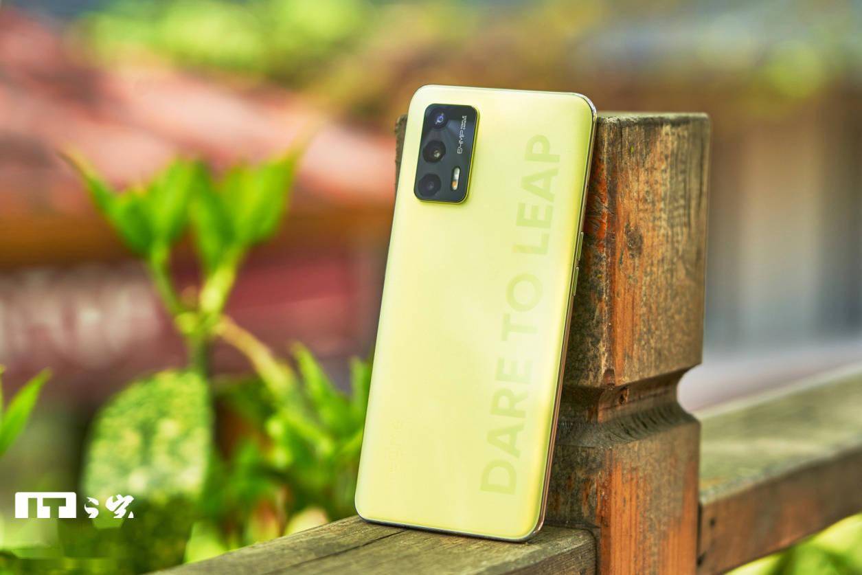 拼多多 realme 超品日开启，这些价格让人难以拒绝