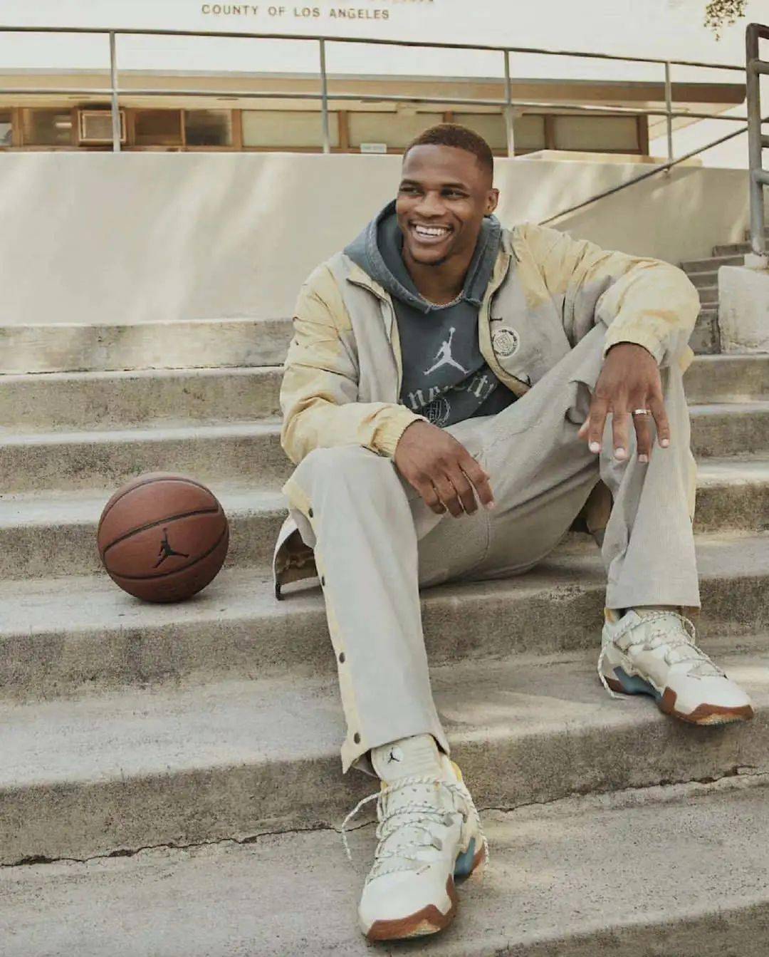 aj最强代言人威少这鞋真不行吗