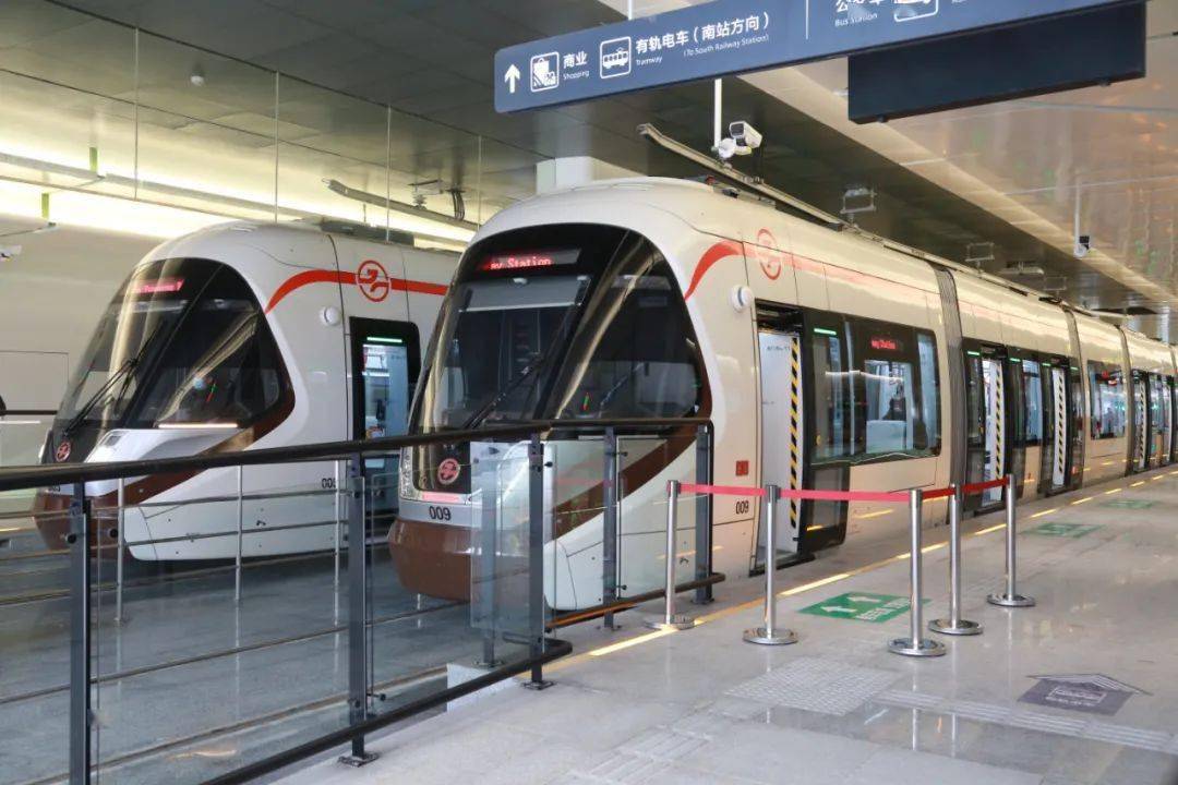 有轨电车嘉兴火车站地下站刚刚开通啦