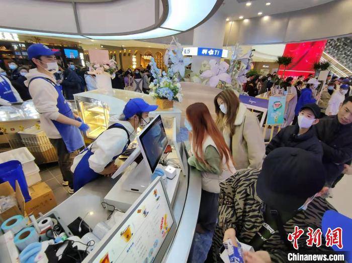 长沙|新加坡用奶茶“对话”中国消费者 推销“狮城”旅游