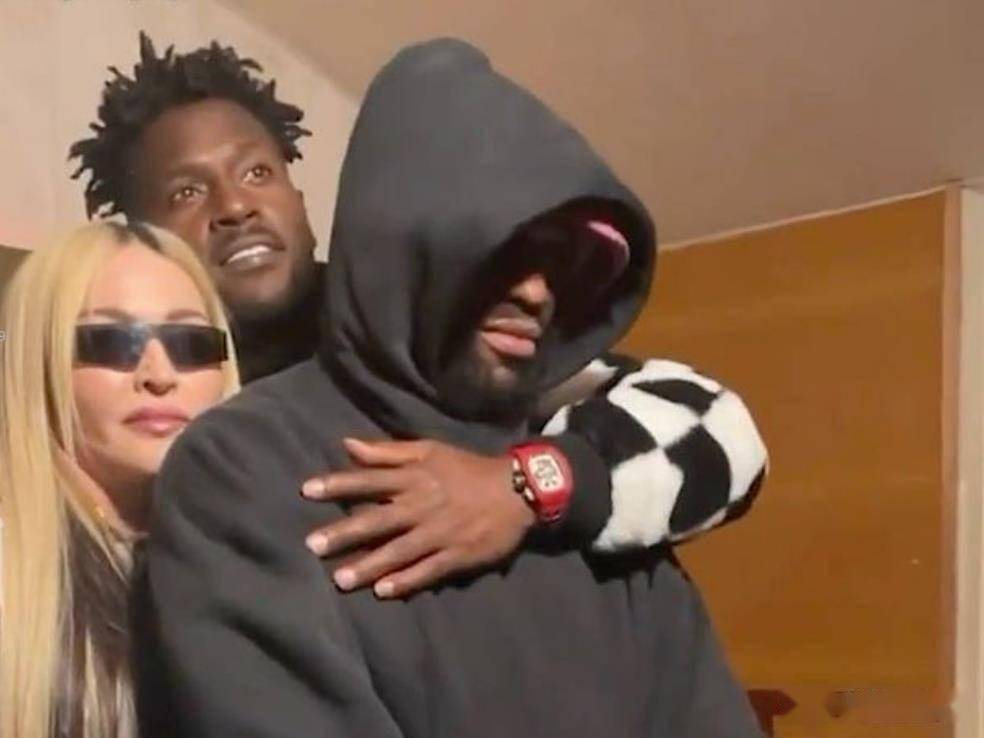 �󿧾ۻᣡ÷��ɪͷ��С��ñ��63�����������أ�٩ү���� ...